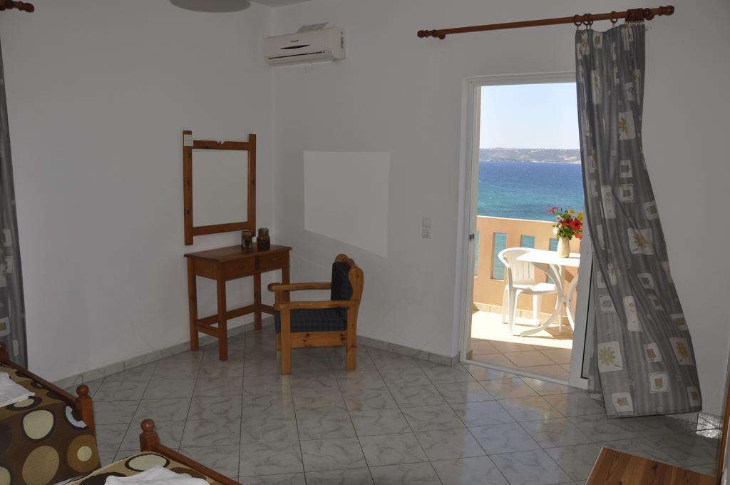 Kastro Kera Apartment Almyrida  Ruang foto