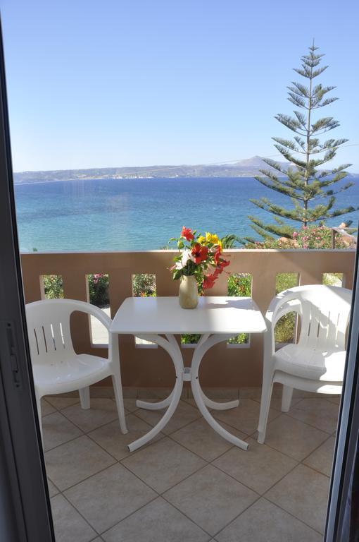 Kastro Kera Apartment Almyrida  Ruang foto
