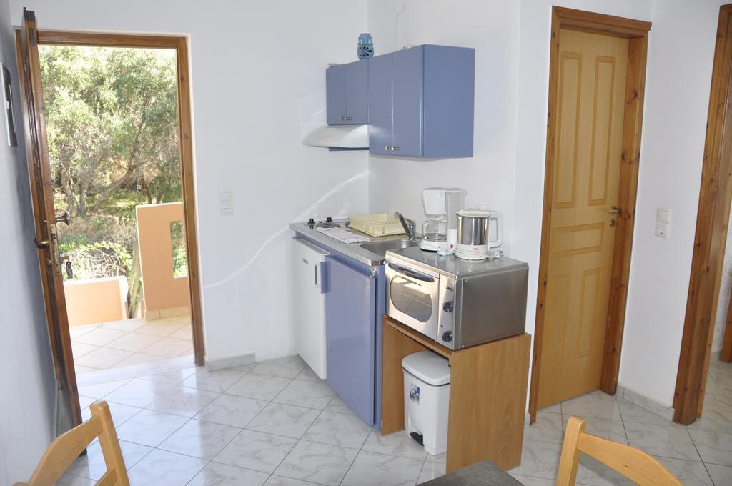 Kastro Kera Apartment Almyrida  Ruang foto