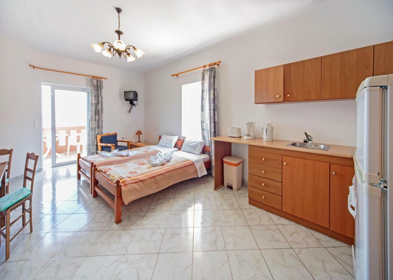 Kastro Kera Apartment Almyrida  Bagian luar foto